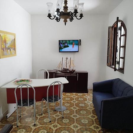 Sua Casa Na Praia: Beachfront Apartment with AC and Internet Vila Velha  Exterior photo